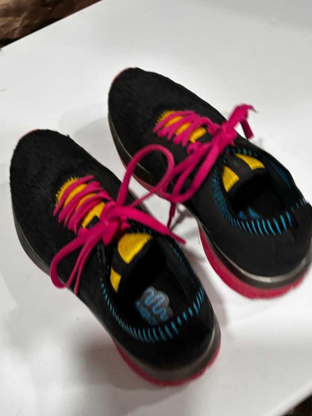 Brooks Ricochet LE Women's Running Shoes Black Pink Yellow Knit